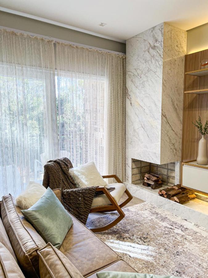 Apto Moderno Com Lareira, Piscina Aquecida E Infra Completo Em Apartamento *
